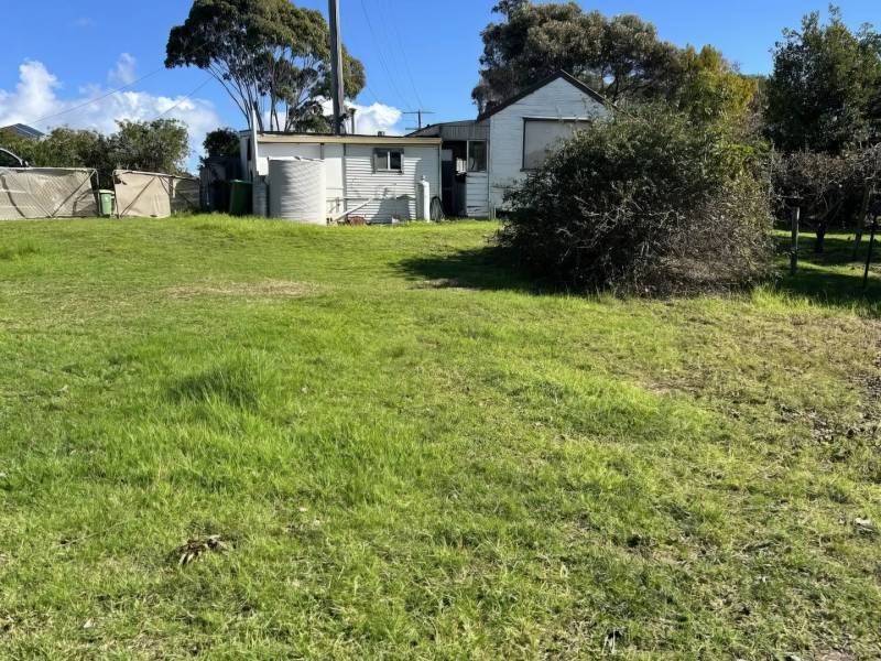 16 Broome Street, Mallacoota, Vic 3892 Australia
