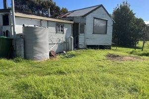 16 Broome Street, Mallacoota, Vic 3892 Australia