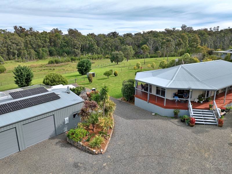 9 NAUTA TERRACE, Mallacoota, VIC 3892 Australia