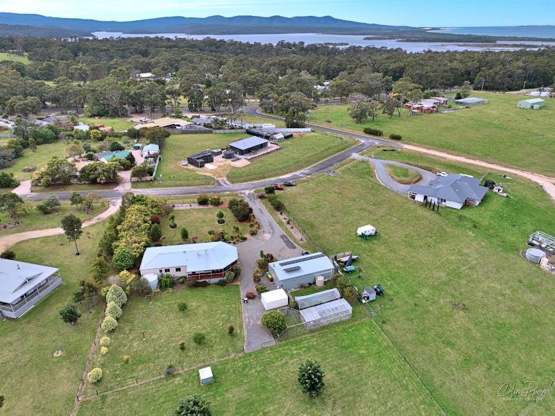 9 NAUTA TERRACE, Mallacoota, VIC 3892 Australia