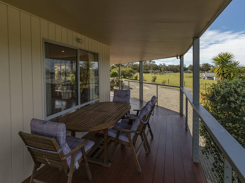 9 NAUTA TERRACE, Mallacoota, VIC 3892 Australia