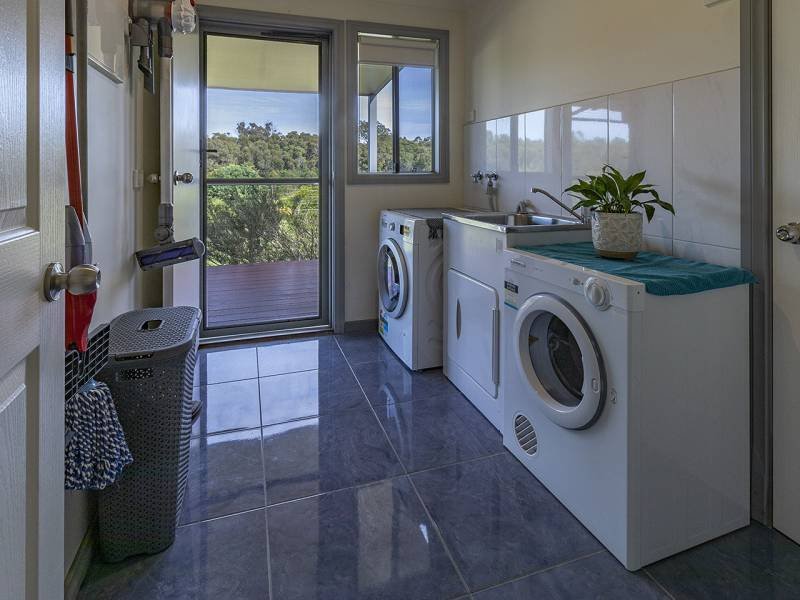 9 NAUTA TERRACE, Mallacoota, VIC 3892 Australia