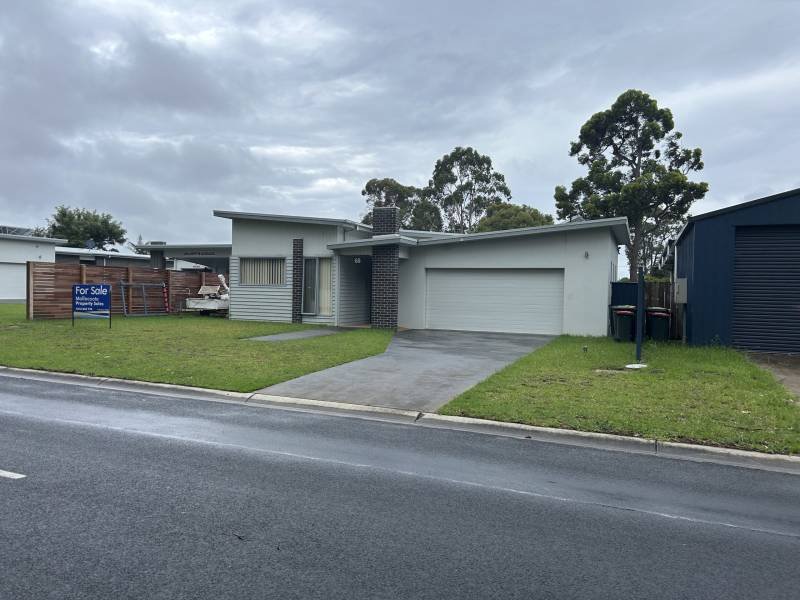 68 Bastion Point Rd, Mallacoota, VIC 3892 Australia