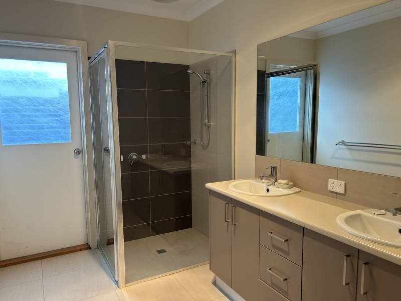 68 Bastion Point Rd, Mallacoota, VIC 3892 Australia